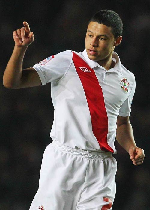 Alex Chamberlain during a match between Southampton and Manchester United in January 2011 Alex Chamberlain during a match between Southampton and Manchester United in January 2011