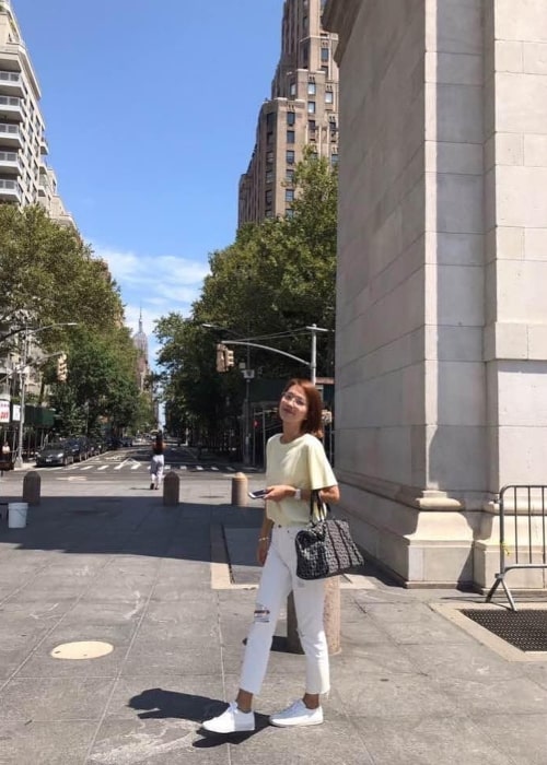 Lee Jin as seen in a full-length picture taken in August 2019 (Lee Jin / Instagram) Lee Jin as seen in a full length picture taken in August 2019